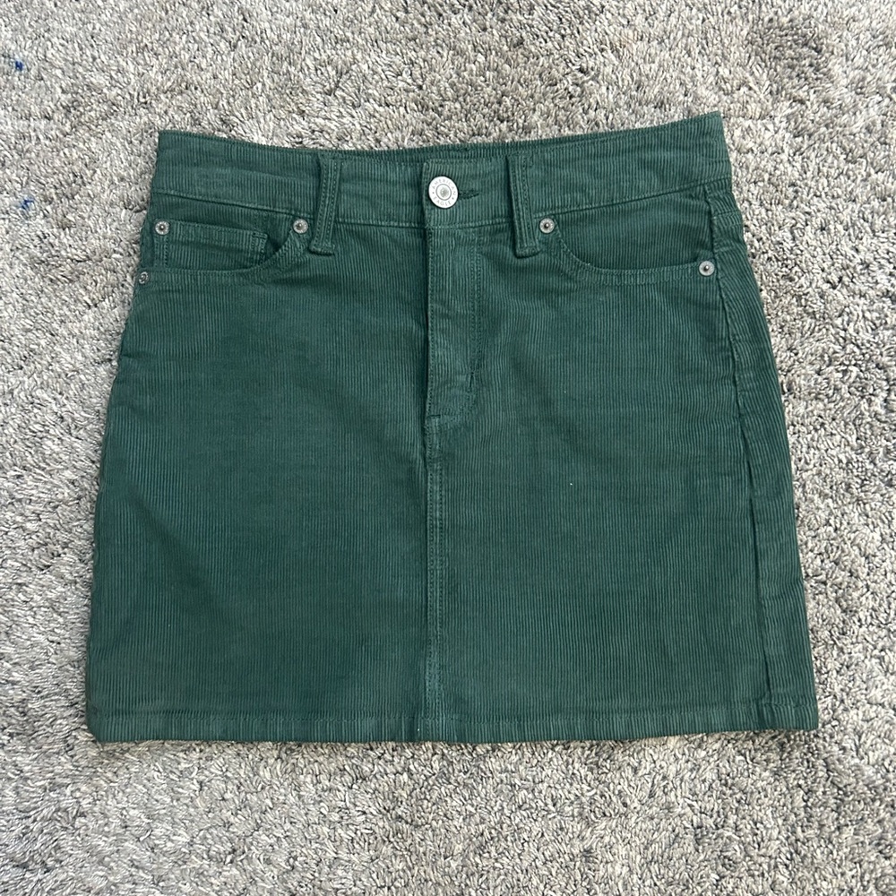 AMERICAN EAGLE SKIRT (GREEN)